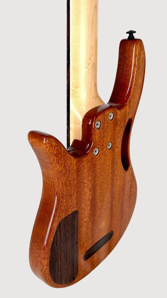 Akama Mini Bass