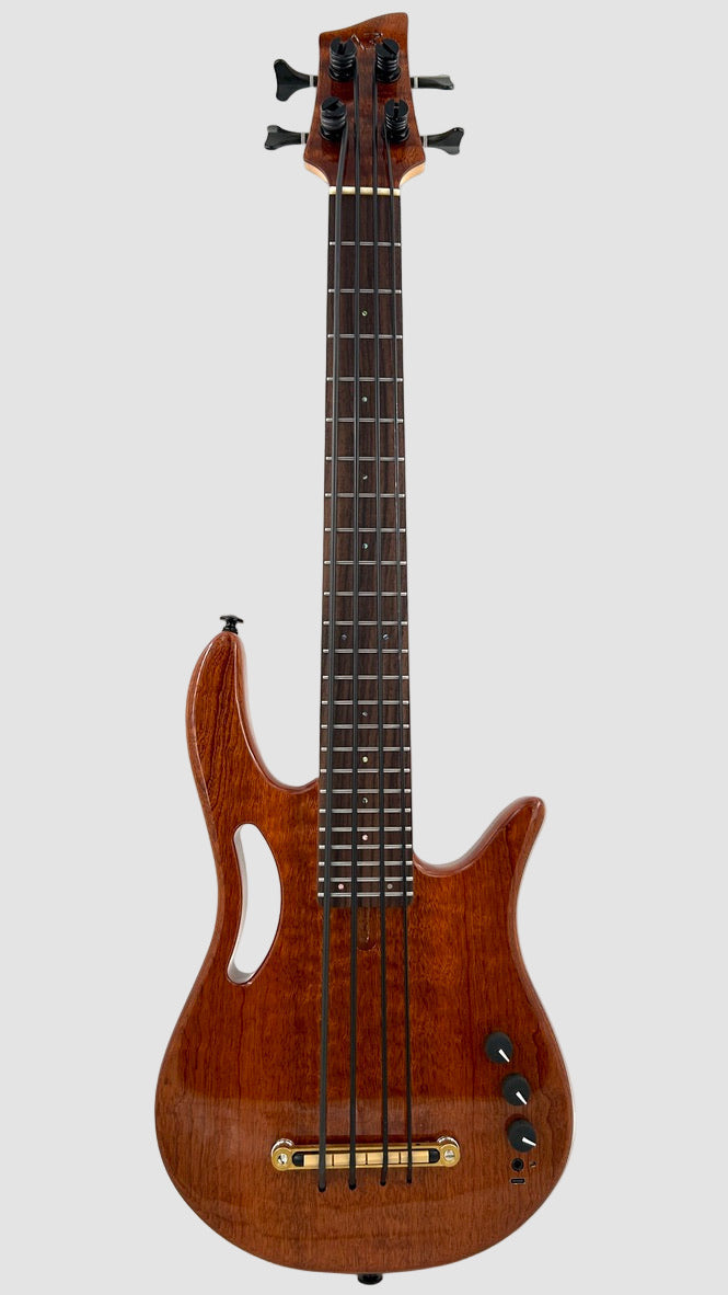 Akama Mini Bass