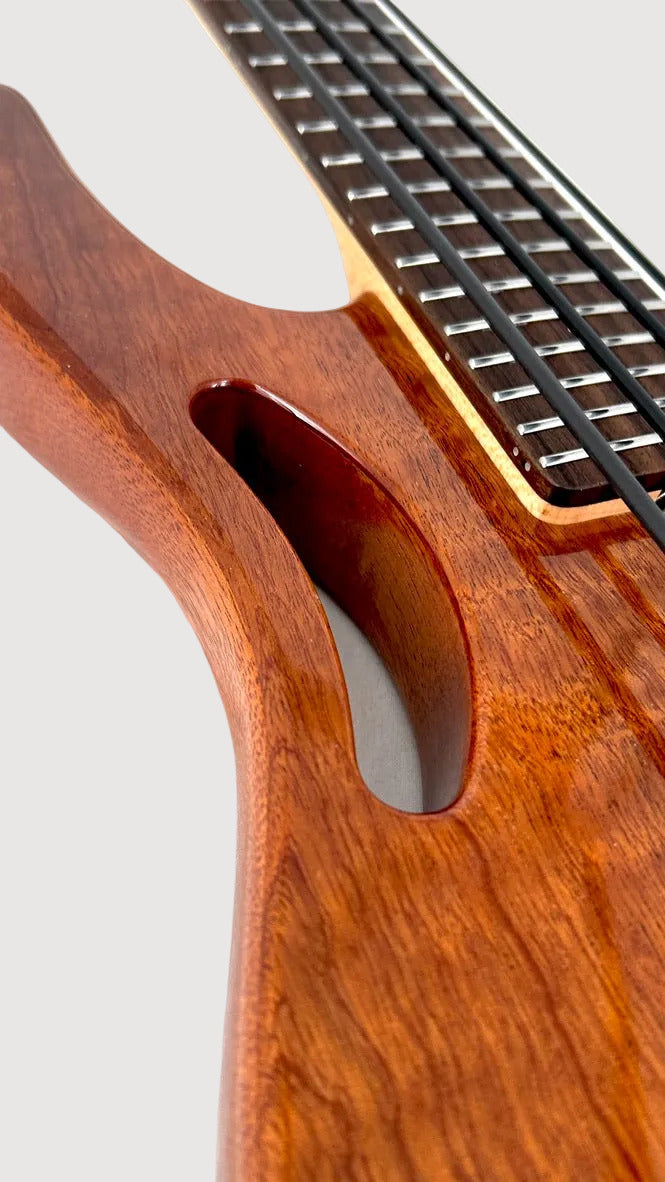 Akama Mini Bass