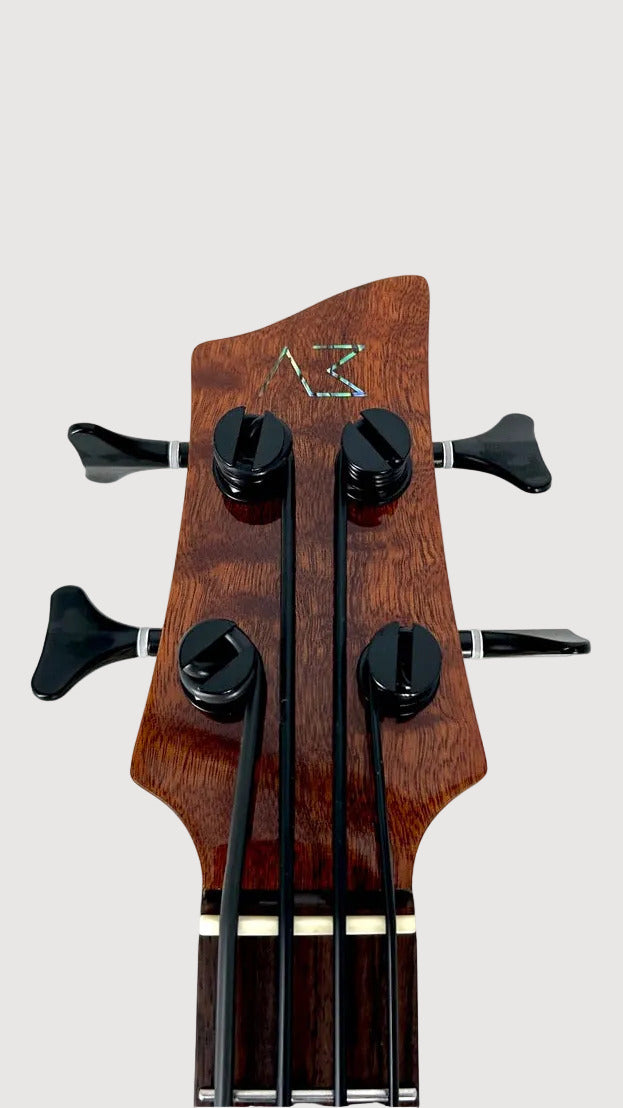 Akama Mini Bass