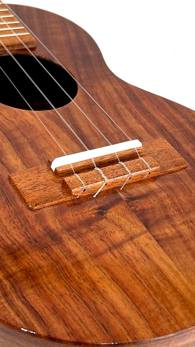 Ana'ole AC Concert Curly Koa