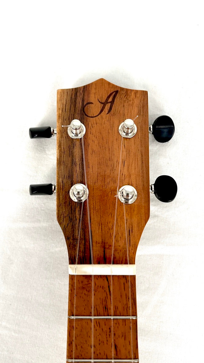 Ana'ole AC Concert Curly Koa