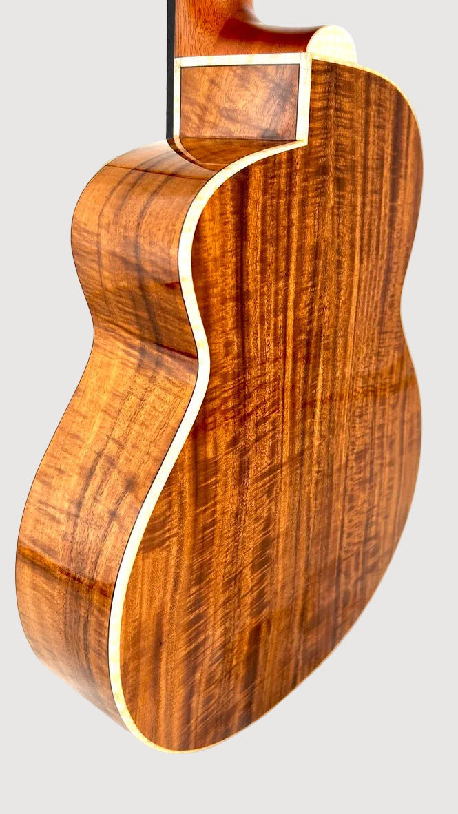 aNueNue UT188 Moana Blue Tenor