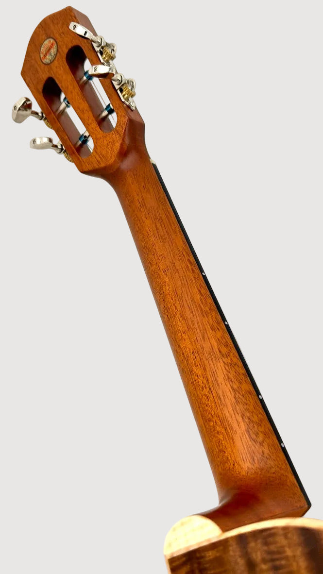 aNueNue UT188 Moana Blue Tenor