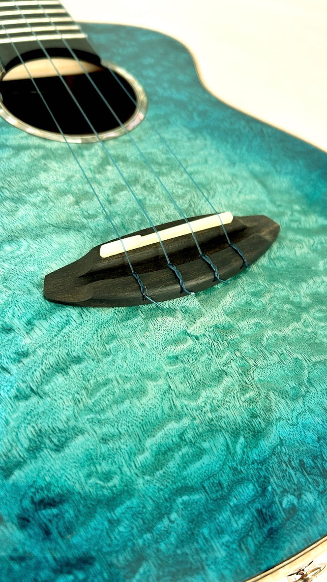 aNueNue UT188E Moana Blue Tenor mit Pickup