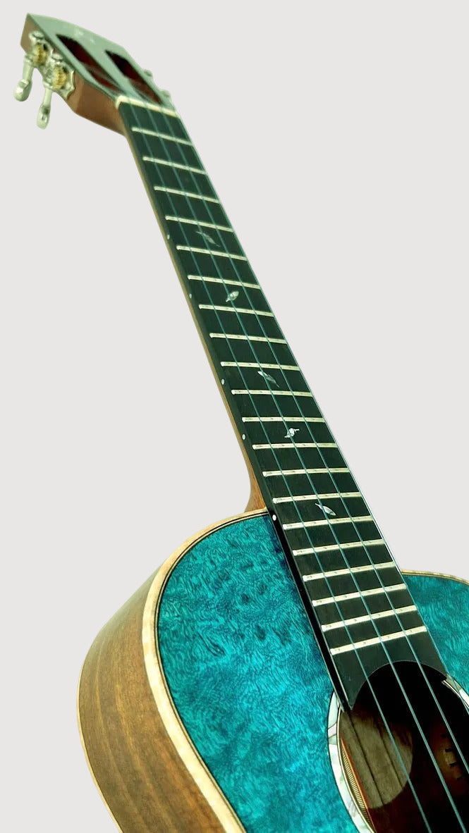 aNueNue UT188E Moana Blue Tenor mit Pickup
