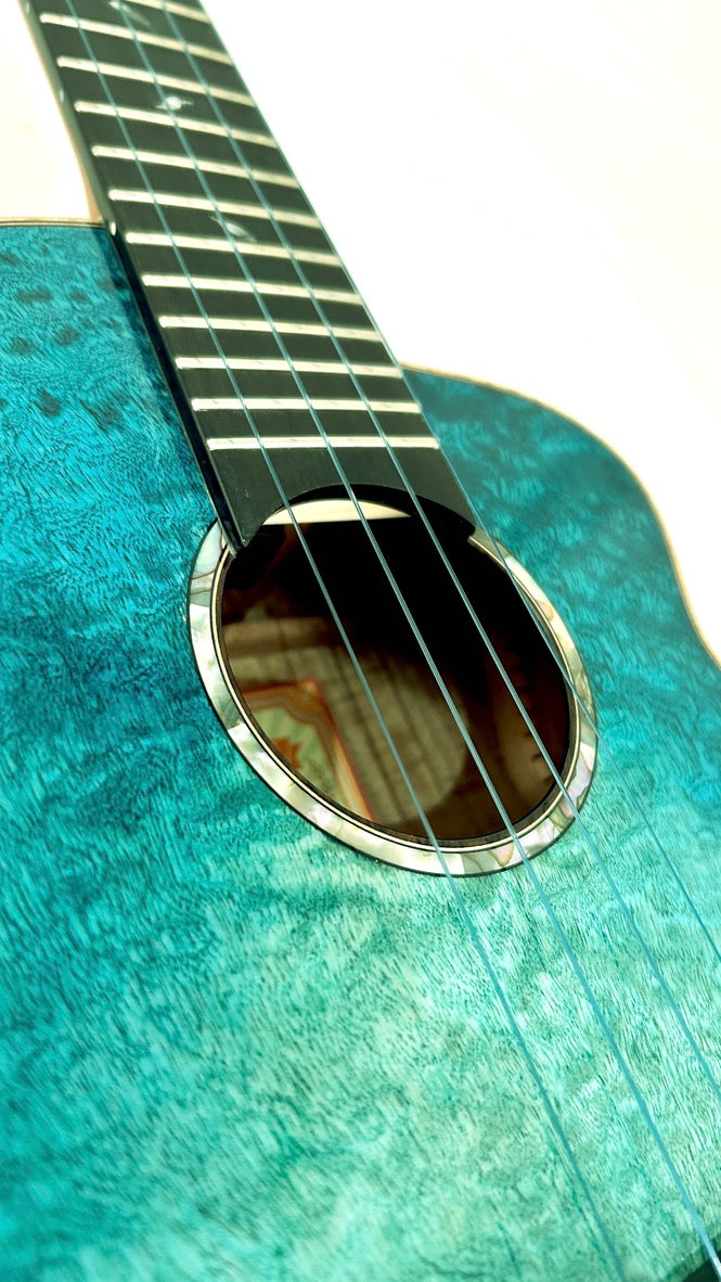 aNueNue UT188E Moana Blue Tenor mit Pickup