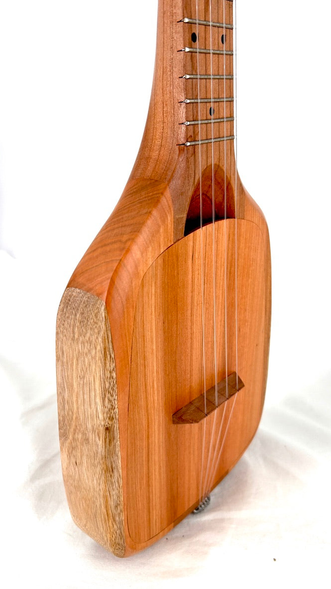 Asonu Tenor 4-string mit Pickup
