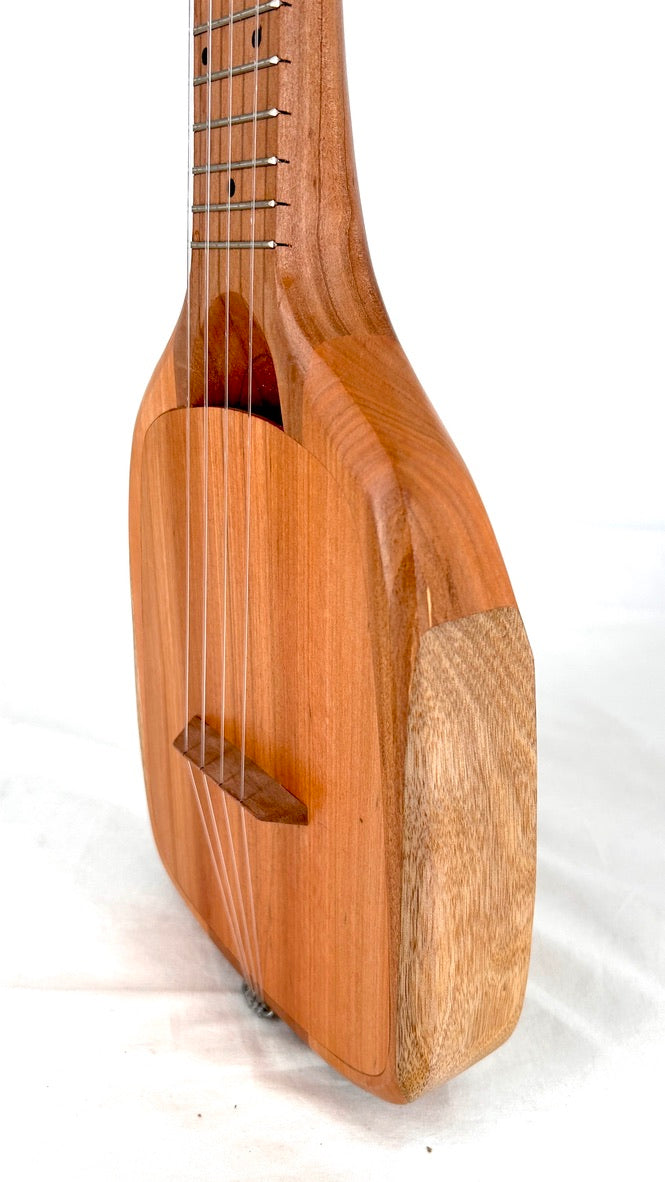 Asonu Tenor 4-string mit Pickup