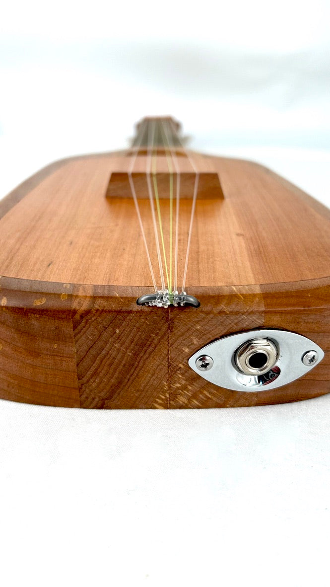 Asonu Tenor 6-string mit Pickup