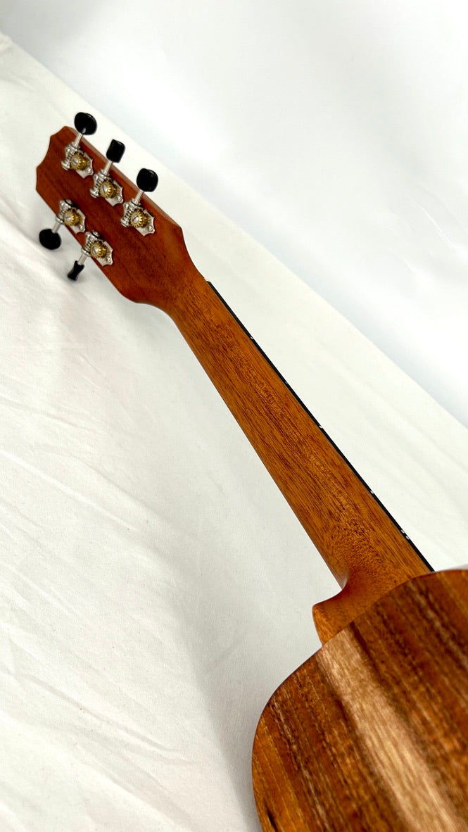 Kanile'a K1 Tenor Fünfsaiter gloss