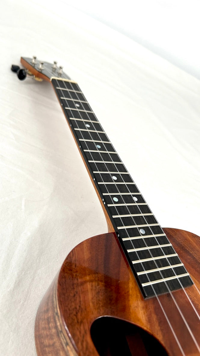 Kanile'a D1 Tenor Core