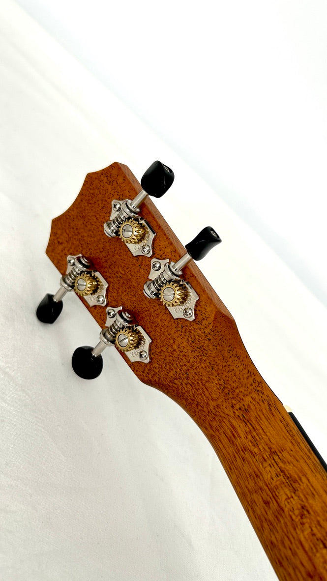 Kanile'a D1 Tenor Core