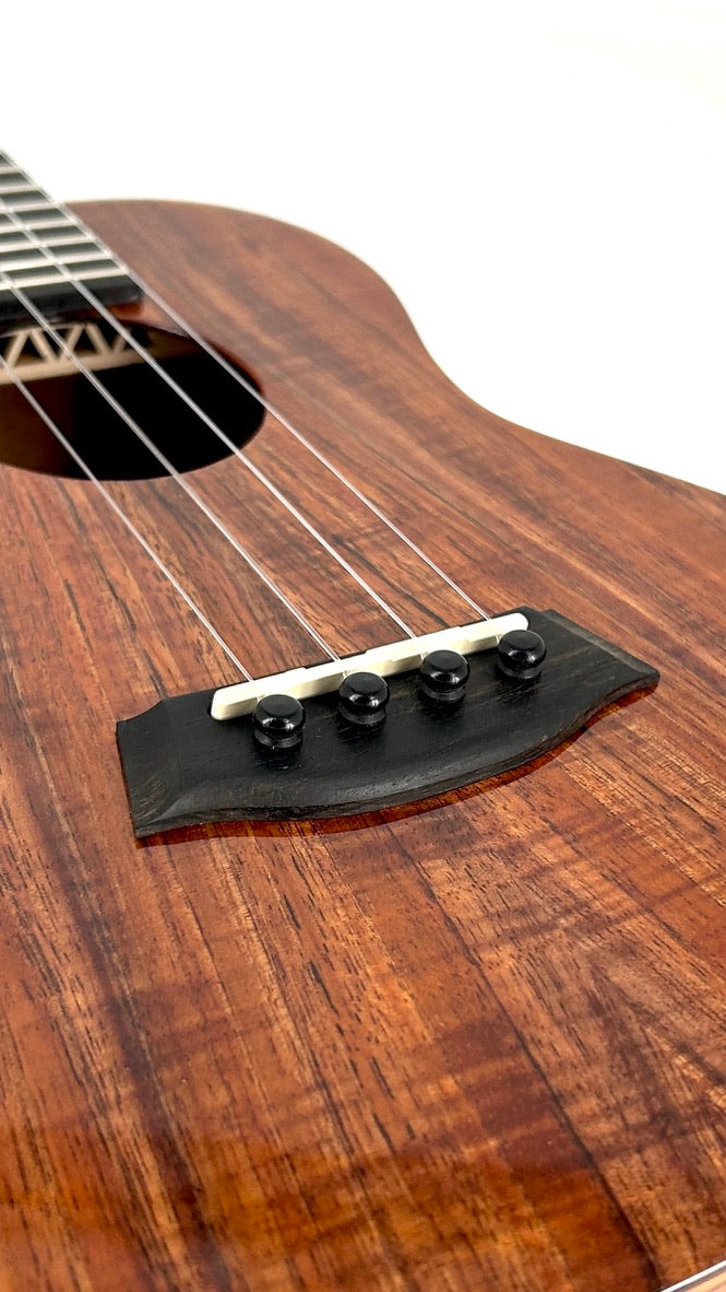 Kanile'a K1 Tenor Core gloss