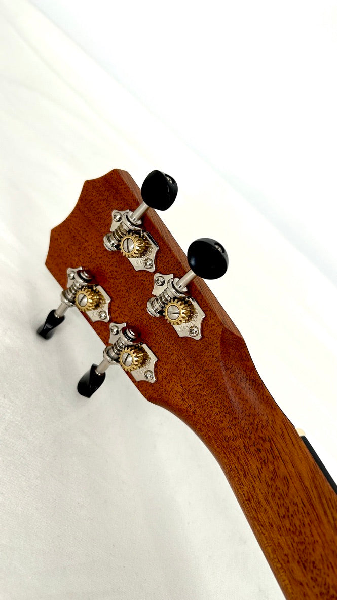 Kanile'a K1 Tenor Core gloss