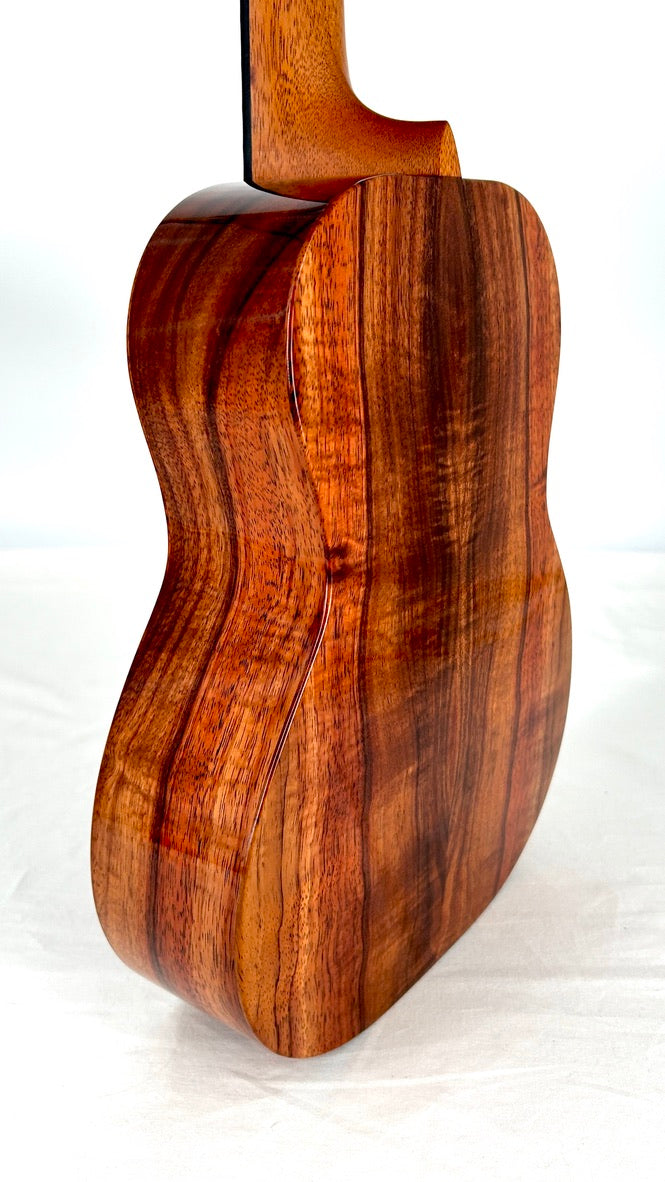 Kanile'a K1 Tenor Core gloss