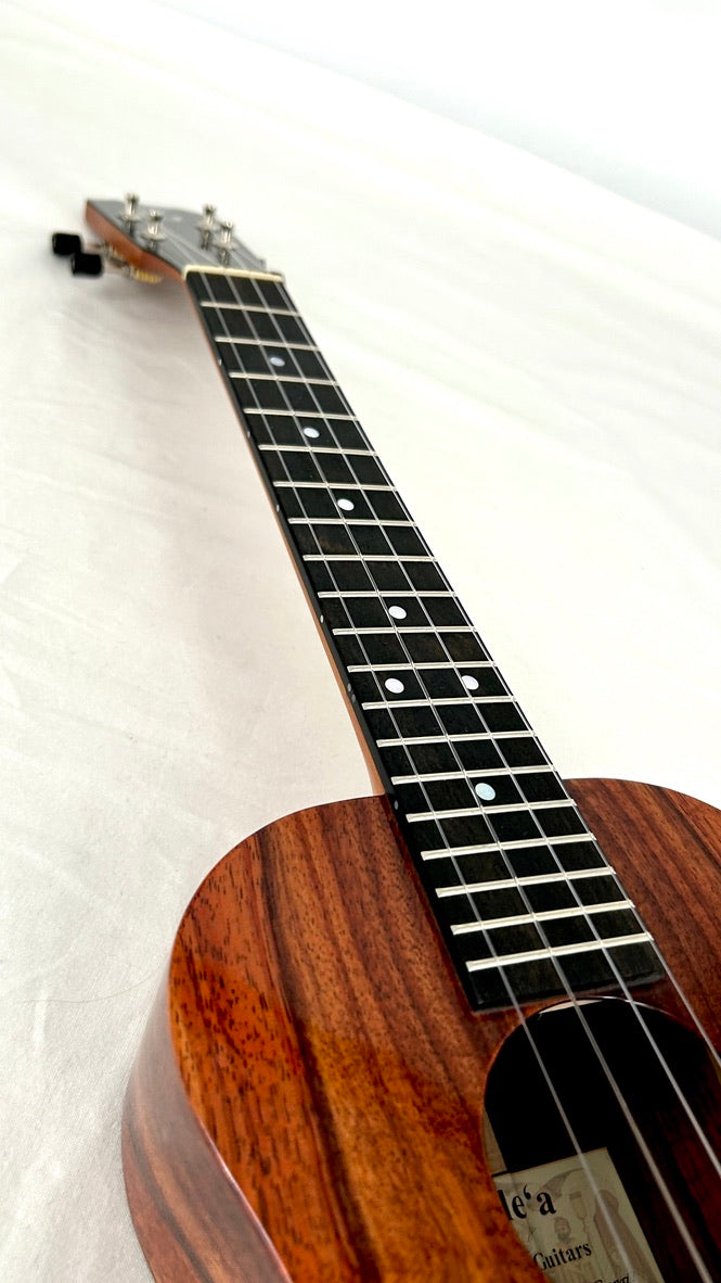 Kanile'a K1 Tenor Core gloss