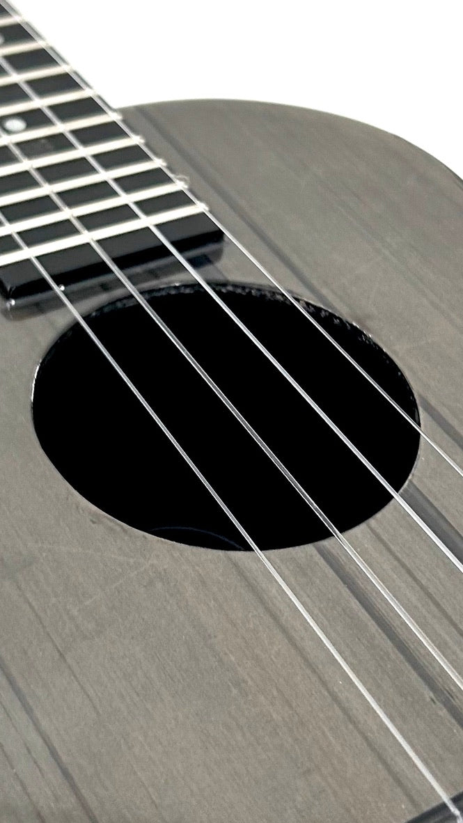 KLOS Concert Carbon Timber mit Pickup und Soundport