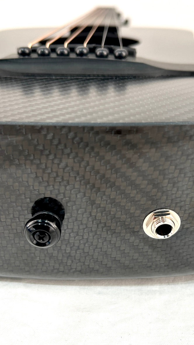 Klos Travel Guitar Full Carbon mit Pickup