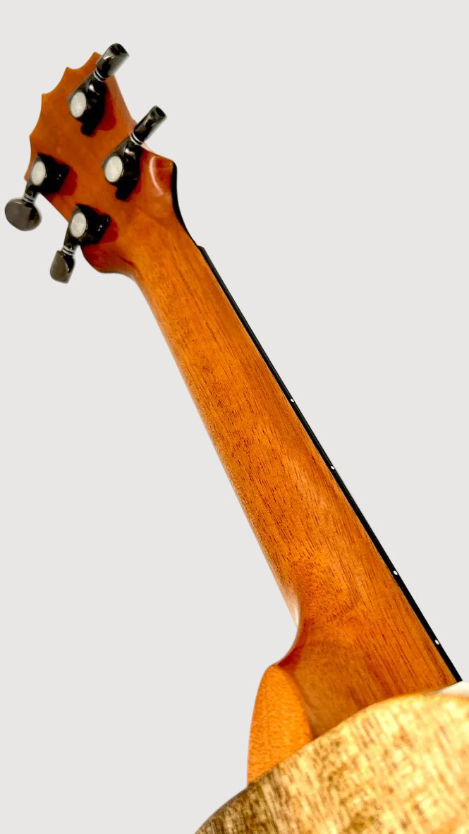 KoAloha KCM-00 Mango Concert gloss #22