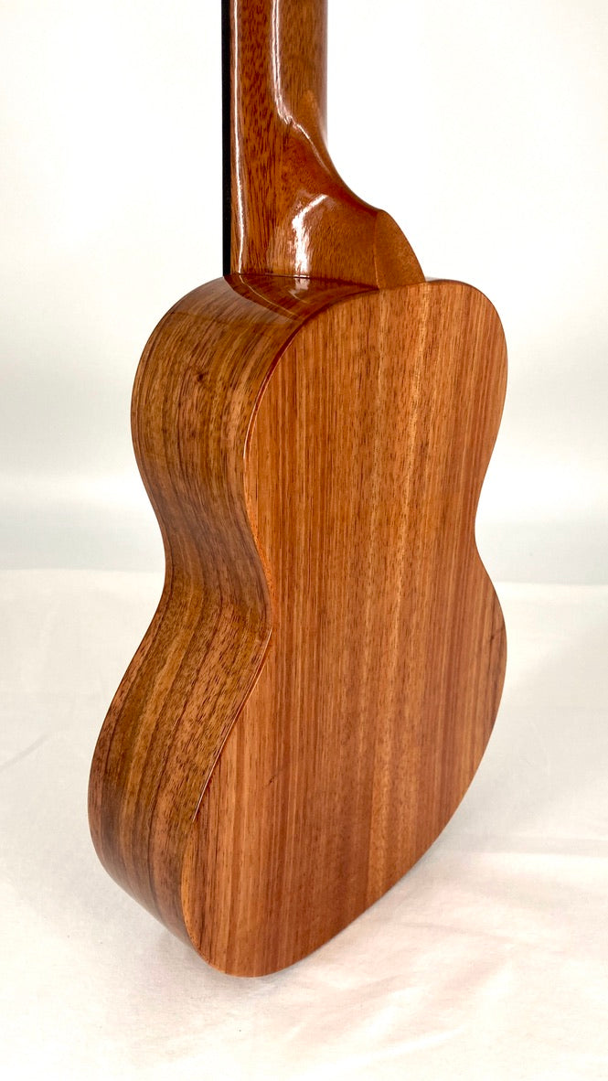 KoAloha KCM-02 Concert Longneck gloss #11