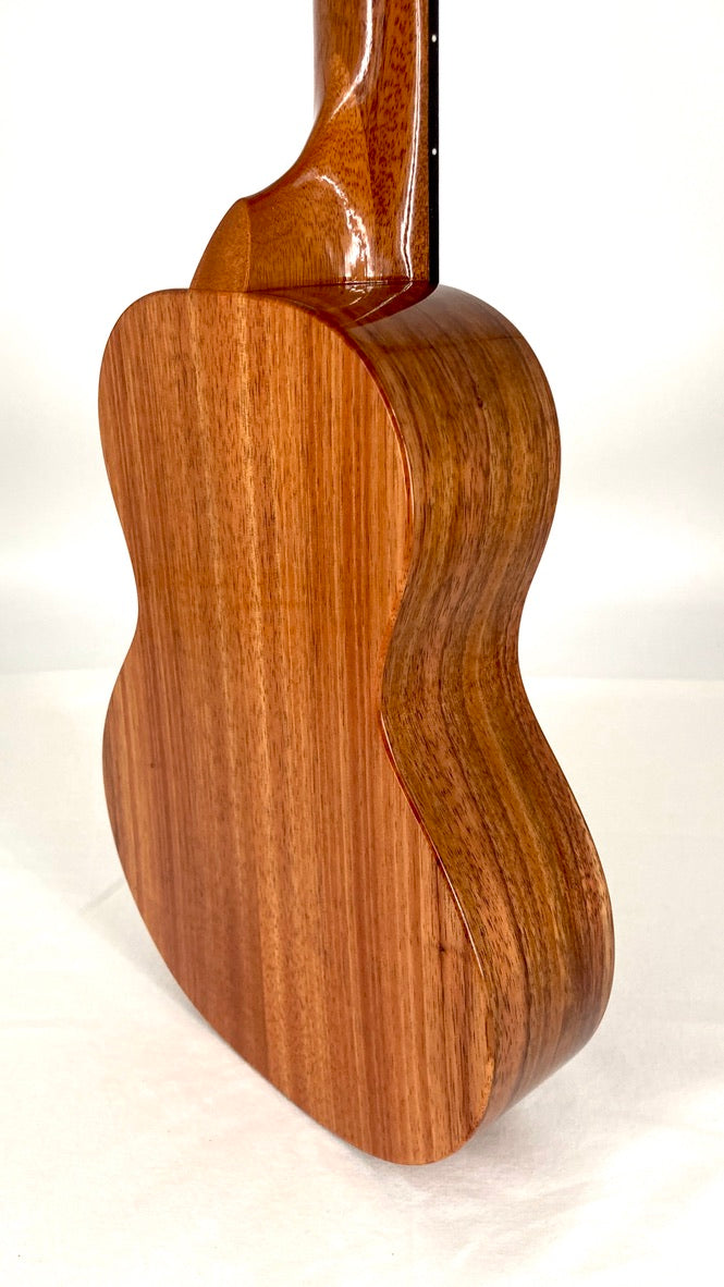 KoAloha KCM-02 Concert Longneck gloss #11