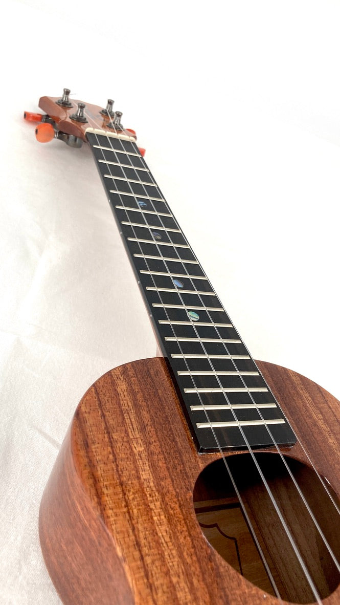 KoAloha KSM-02 Koa Sopran Longneck gloss #9
