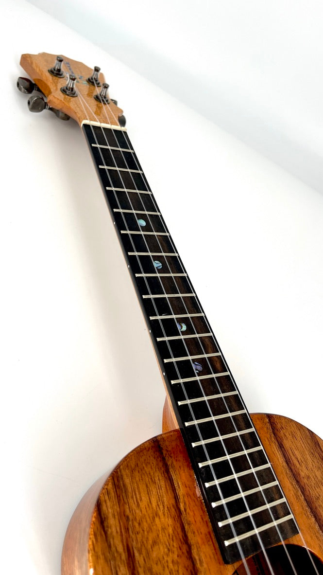 KoAloha KTM-S00 Koa Slim Tenor gloss #28