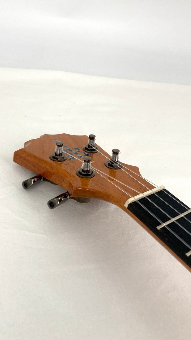 KoAloha KCM-02 Concert Longneck gloss #17