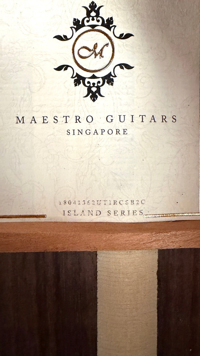 MAESTRO UT-IR (C) Tenor Cutaway
