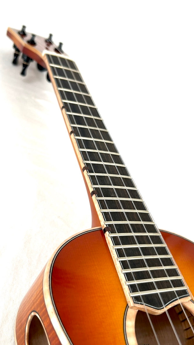 'Oli L2 Concert Spruce Flamed Maple gloss sunburst (L2-CSFM-SB)