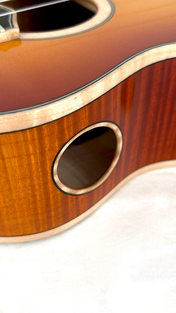'Oli L2 Concert Spruce Flamed Maple gloss sunburst (L2-CSFM-SB)