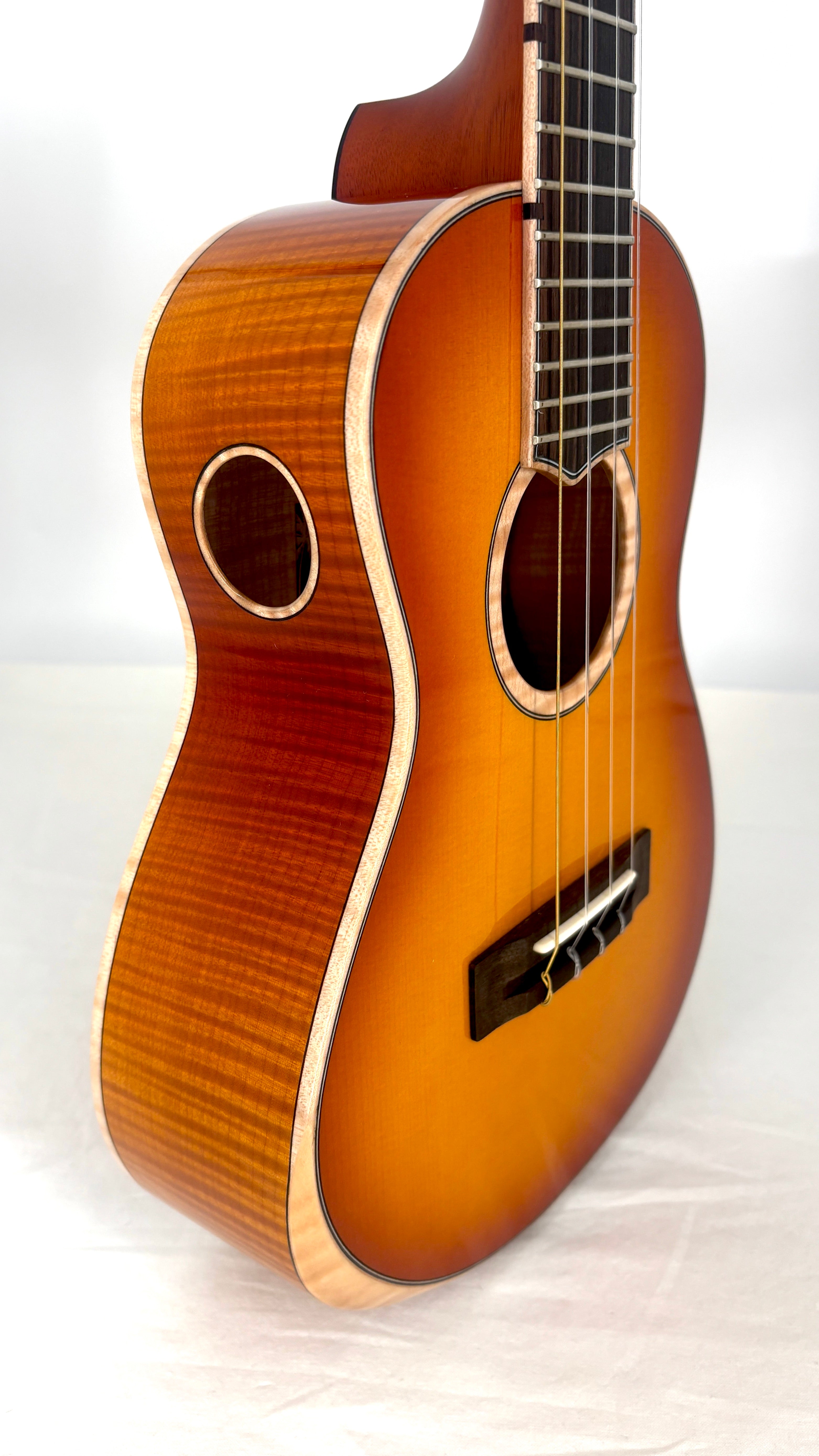 'Oli L2 Tenor Spruce Flamed Maple gloss sunburst (L2-TSFM-SB)
