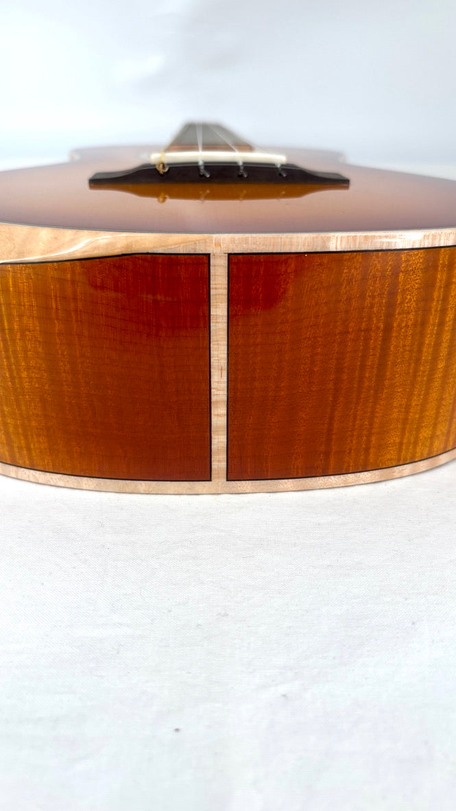 'Oli L2 Tenor Spruce Flamed Maple gloss sunburst (L2-TSFM-SB)