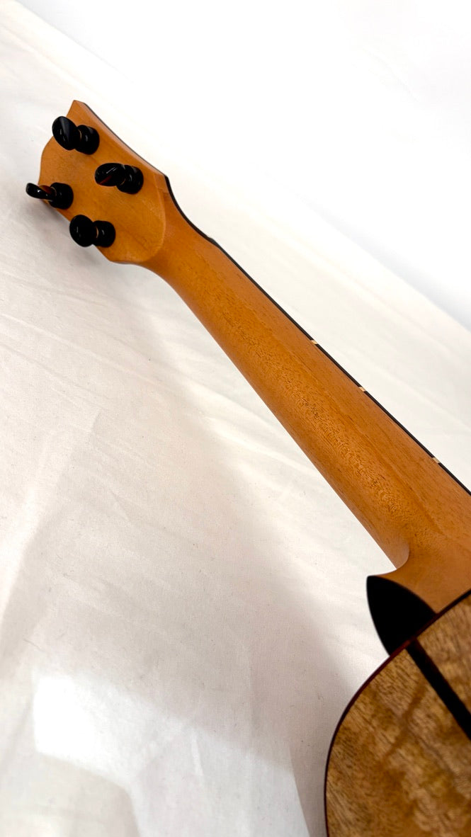 'Oli L2 Tenor Mango Pineapple gloss (L2 TPMG)