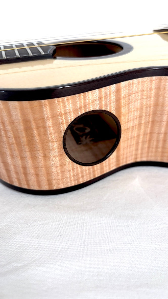 'Oli L2 Tenor Spruce Flamed Maple gloss (L2-TSFM)