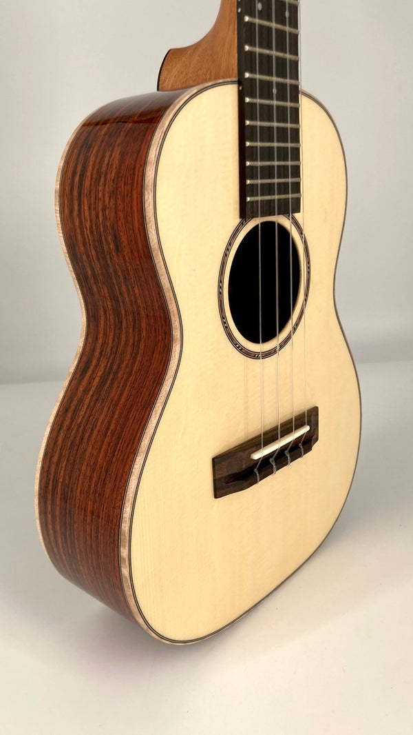 Pono RTSH (G) - PC Master Series Tenor Ukulele popular misi Tonabnehmer