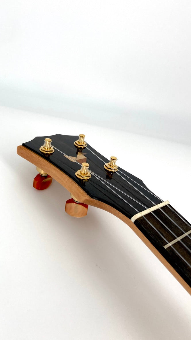 Rebel Creme brulee Concert Longneck gloss #11