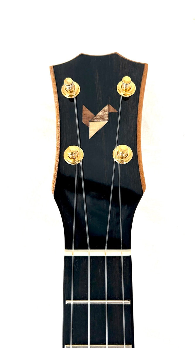 Rebel Double Creme Concert Longneck gloss #32