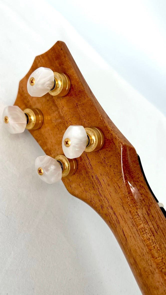 Rebel Double Creme Sopran gloss #40