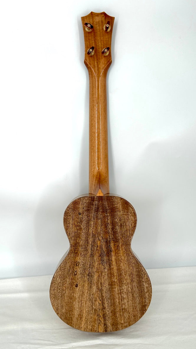 Rebel Double Creme Concert Longneck gloss #29