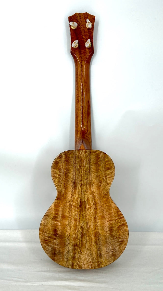 Rebel Double Creme Concert gloss #60