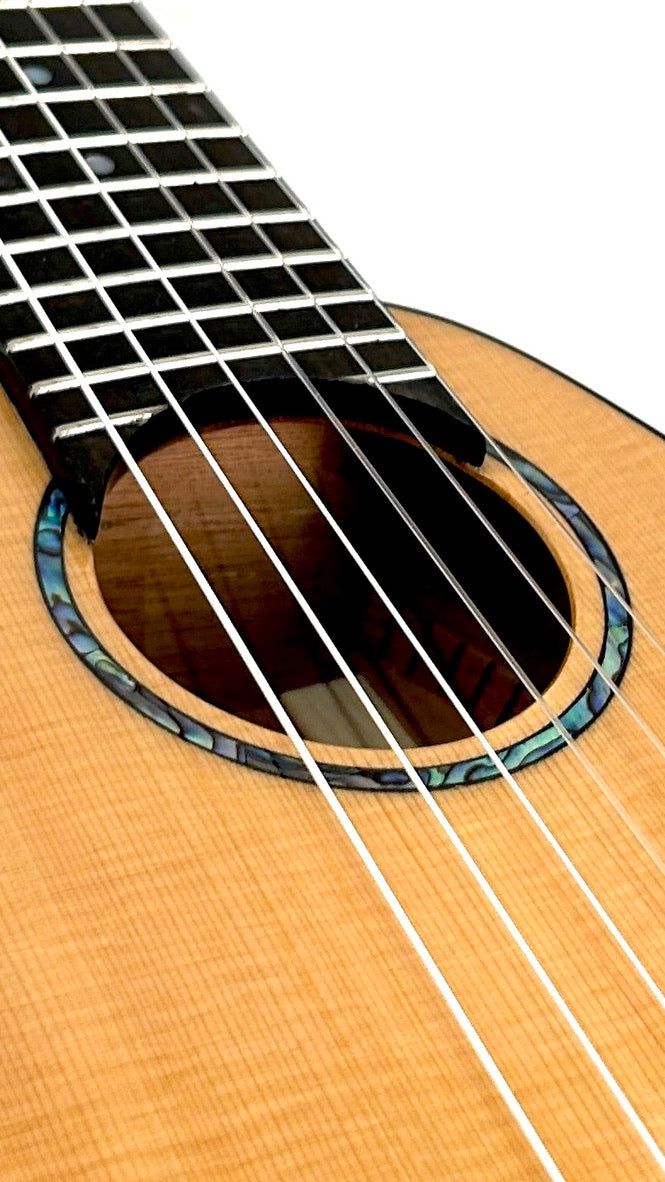 Romero Creations Tiny Tenor Guitarlele
