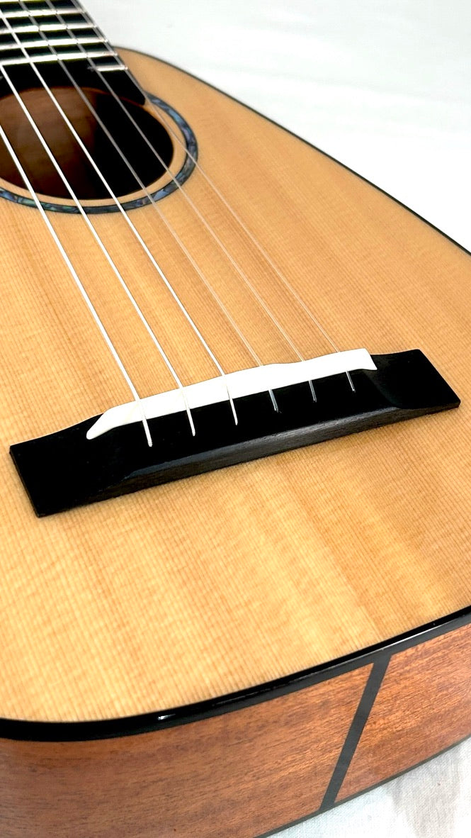 Romero Creations Tiny Tenor Guitarlele