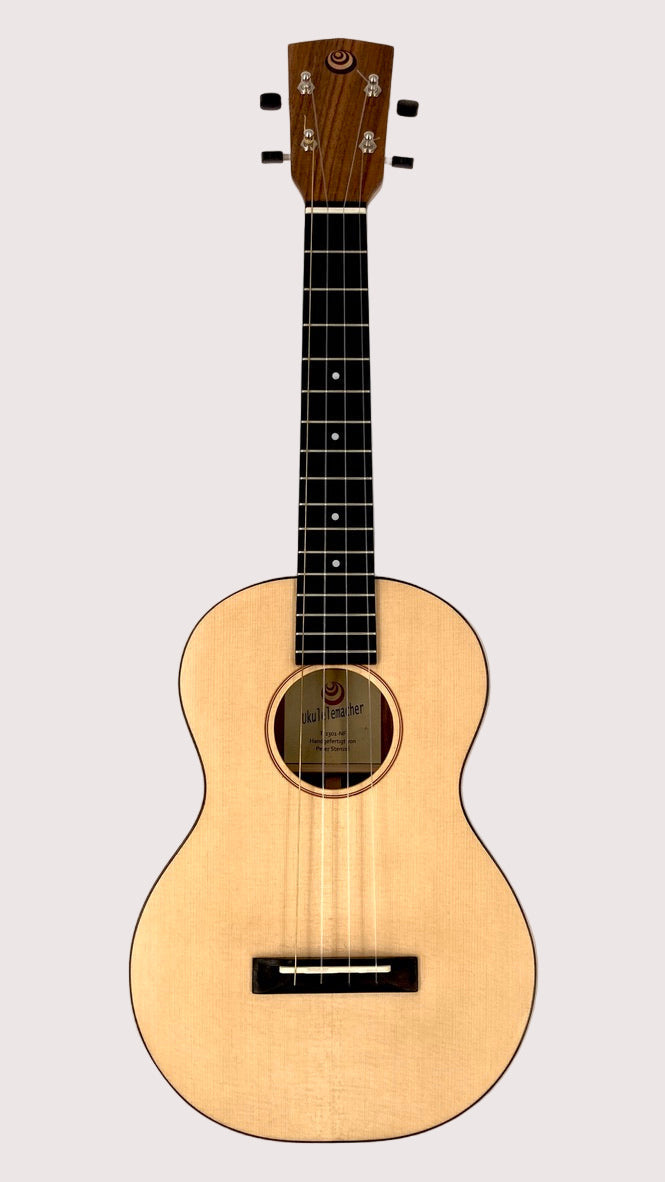 Ukulelemacher Tenor Fichte/Nußbaum