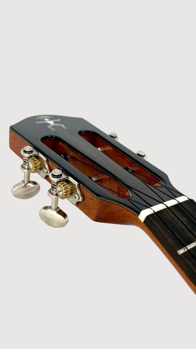 aNueNue LOUT Tenor