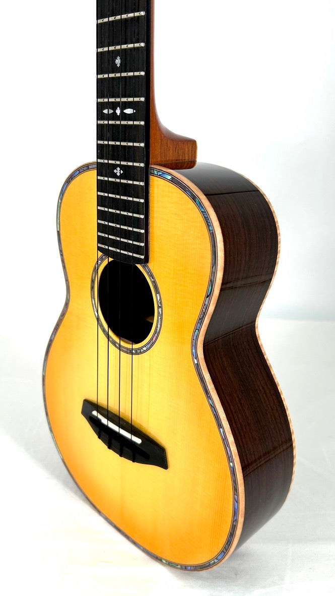 aNueNue Singer RT5R Lemon Sunburst