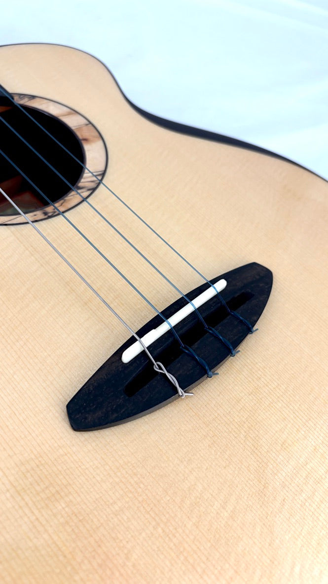 aNueNue UB200 Moonbird Bariton