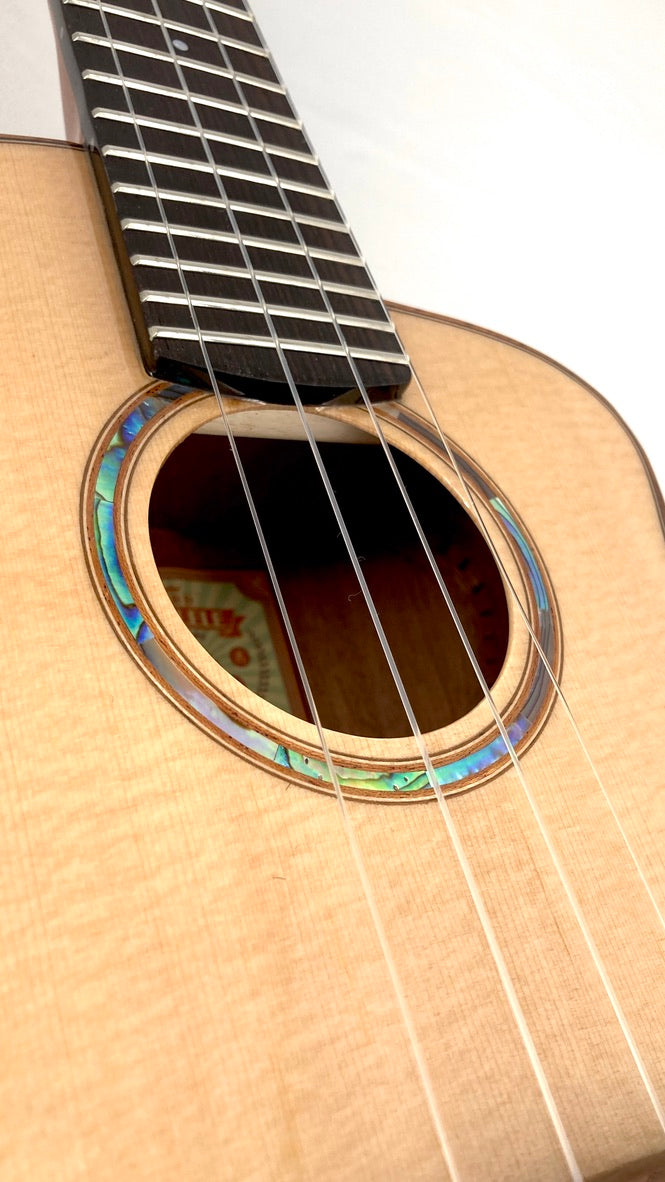 aNueNue UC100 Sitka Bird Concert