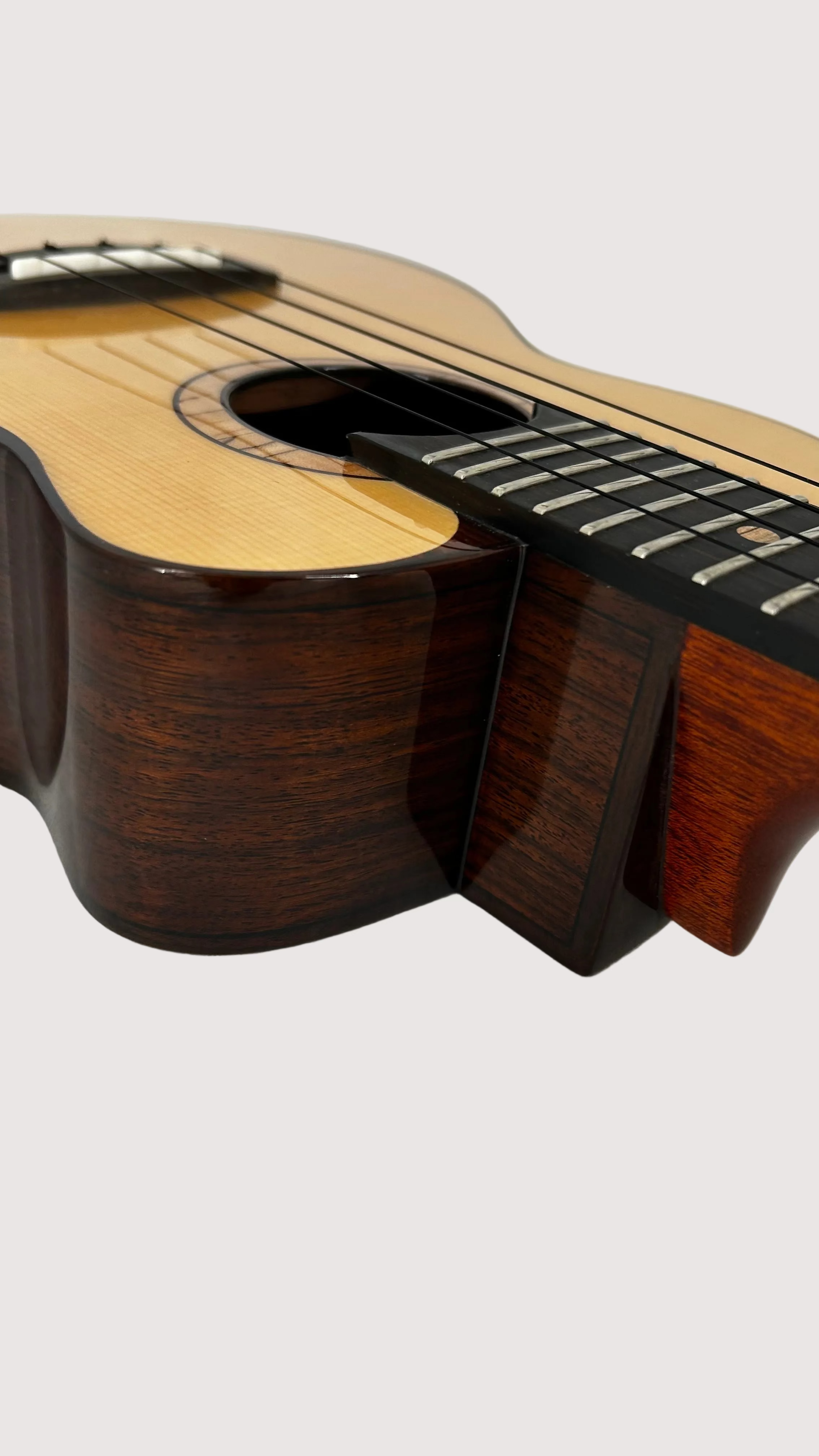 aNueNue UC200 Moonbird Concert